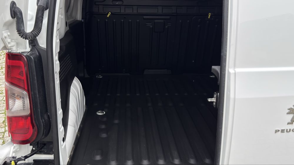 Peugeot partner 1.5 hdi 3 lug 2021