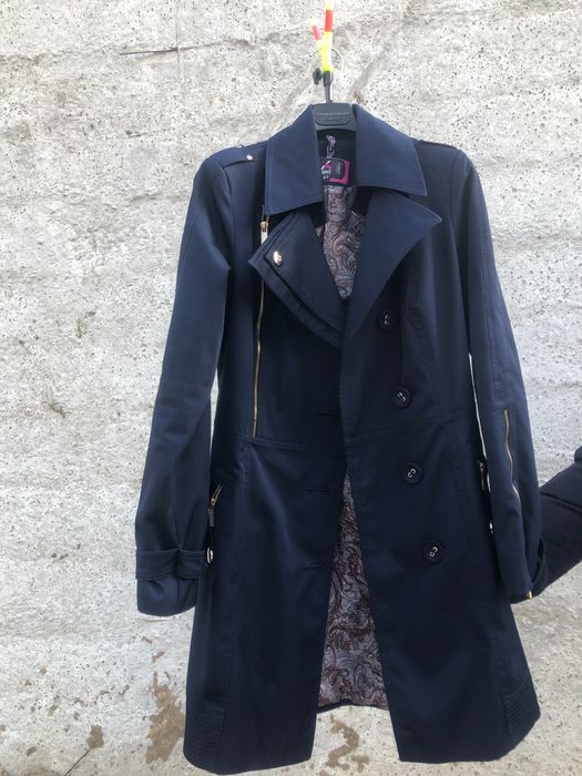 Пальто тренч темно-синий верхняя одежда куртка отдам недорого классика