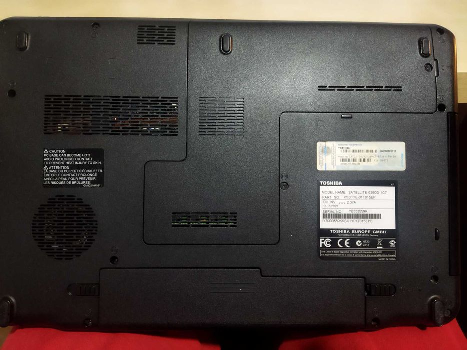 Portátil Toshiba satellite C660D-1C7
