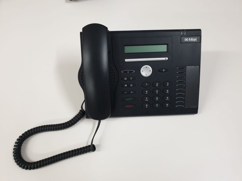Mitel Central Telephone System and Digital Phones64729602449027121