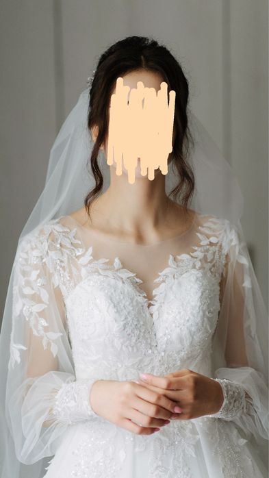 Весільне плаття.