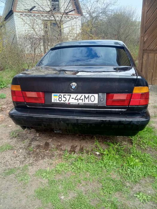 Продам BMW 525 срочно