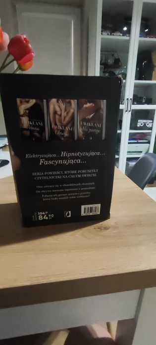 Zestaw książek uwikłani laurelin paige