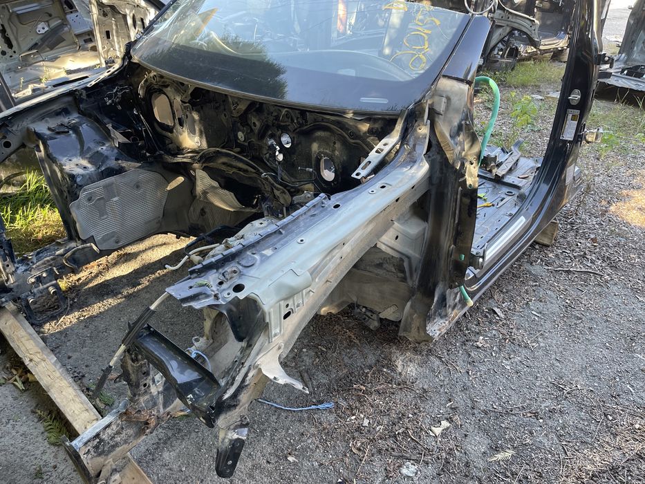 Четверть передня ліва Audi Q7 4L 2T/C9X тамно - синій