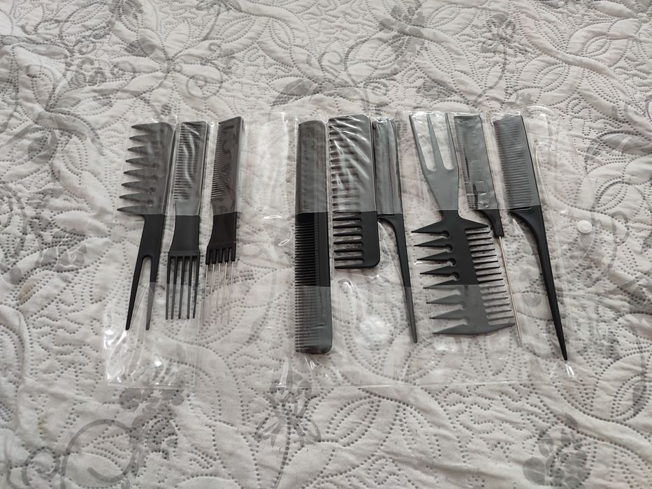 Набор расчесок для волос