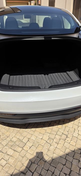 Tesla model 3 highland