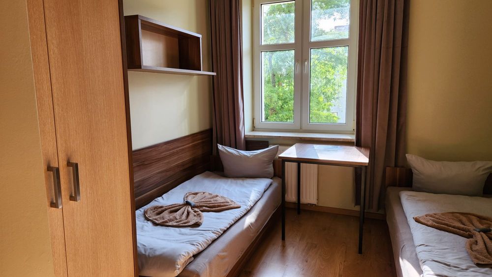 Noclegi tanie pokoje Świnoujście centrum blisko morza Hostel Rentumi