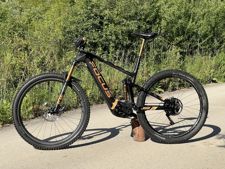 Bicicleta Elétrica Focus Jam2 Carbono Shimano Kashima Coat