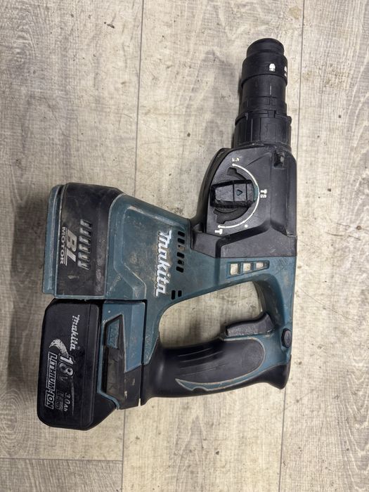 Młoto wiertarka młot udarowy makita dhr243 + bateria