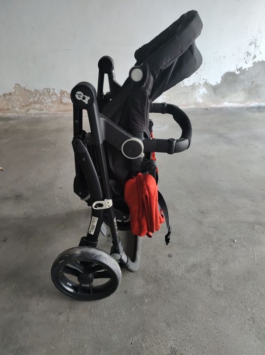 Carrinho de bebé 2 em 1 -Alcofa e carrinho de passeio