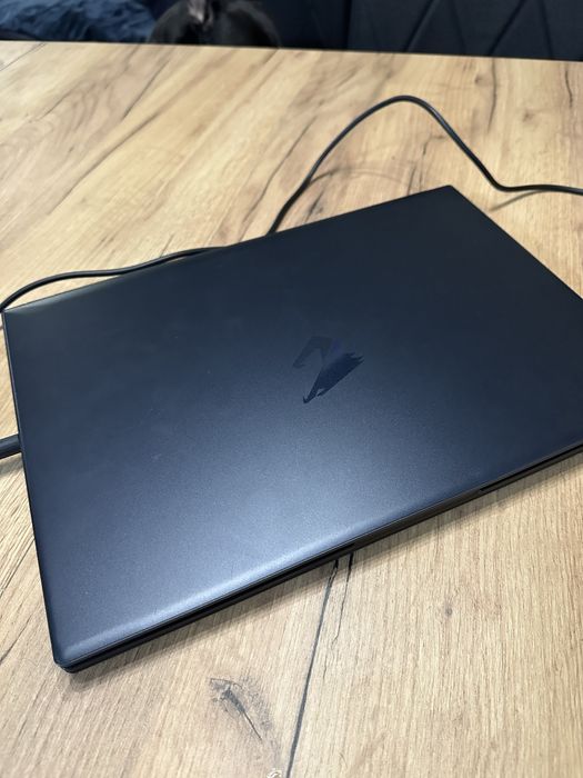 Laptop Gigabyte Aorus 16” i7 14650hx rtx 4070 32gb RAM DDR5 2TB SSD m2