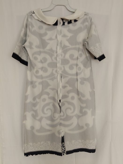 Nowa sukienka wzorem w stylu damasceńskim roz.48