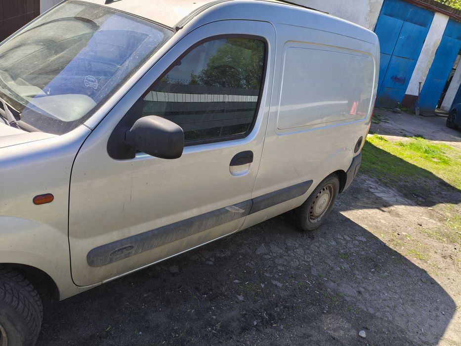 Nissan Kubistar 2004r.