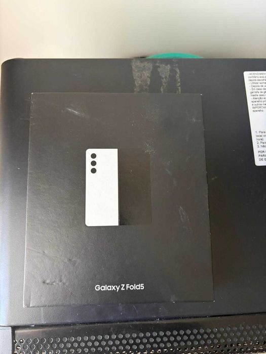 Vende-se Samsung Z Fold 5 Como novo!