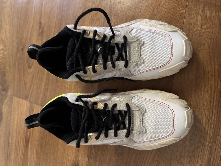Жіночі кросівки Puma Centaur Fantasy White-Black 37