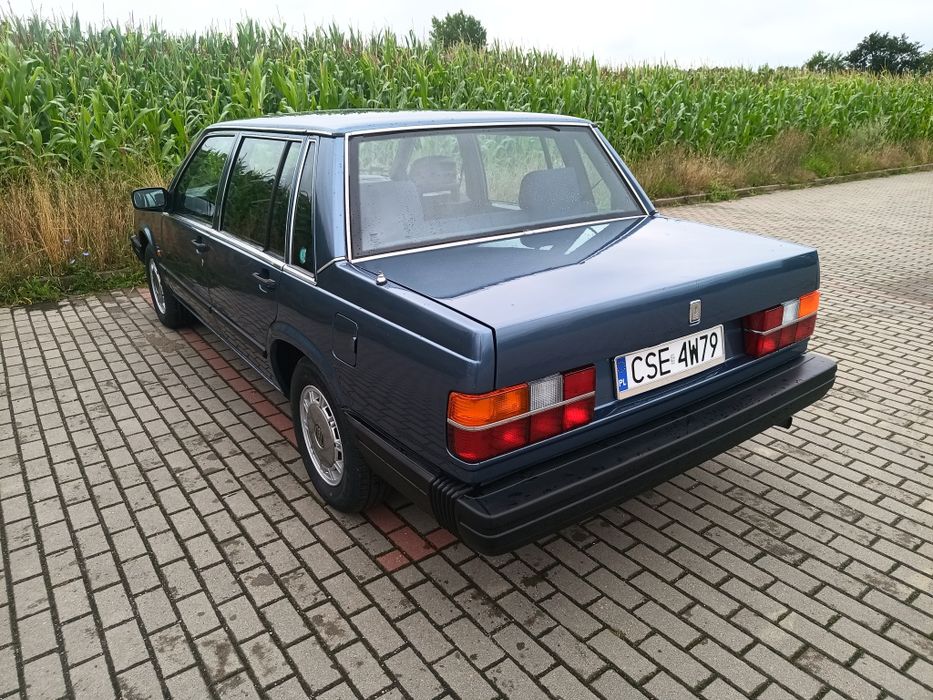 Ładne Volvo 740GL