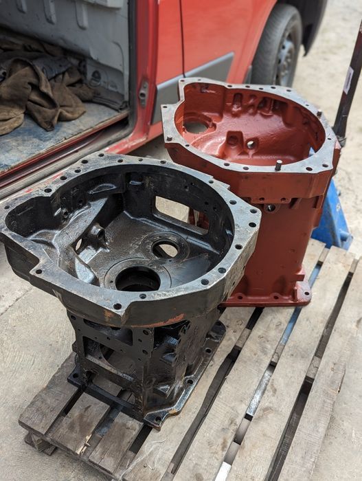 Проміжутка МТЗ 82.892 Корпус Зчеплення мТз Промежутка Проставка СССР