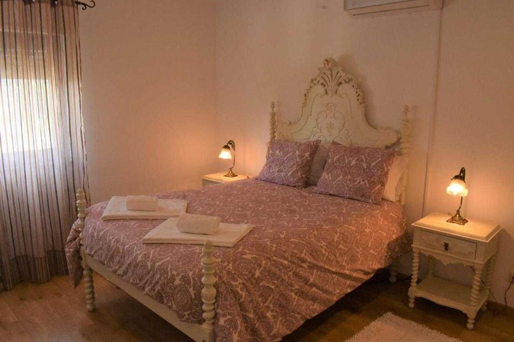 Mobília de quarto completa (bom estado)