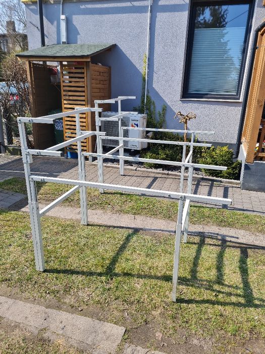 Stelaże stołów do pakowania / montażowych regulowane