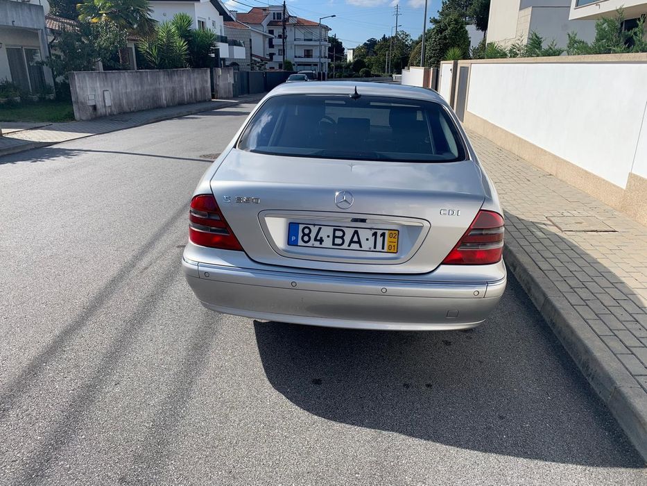 Vende-se espetacular Mercedes-Benz Classe S 320 (W220)