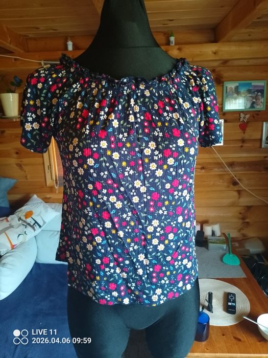 Bluzka damska z krótkim rękawem, rozmiar L, pachy 44 cm
