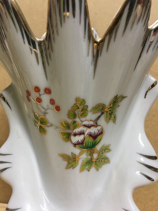 Jarra em porcelana Portuguesa