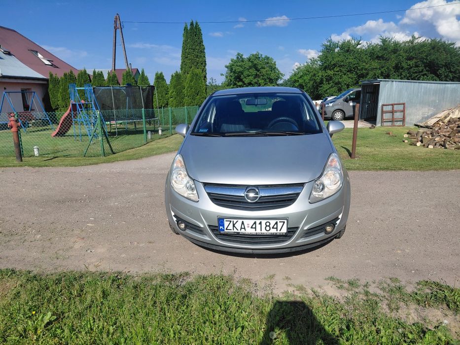 Opel corsa D  1.2 benzyna