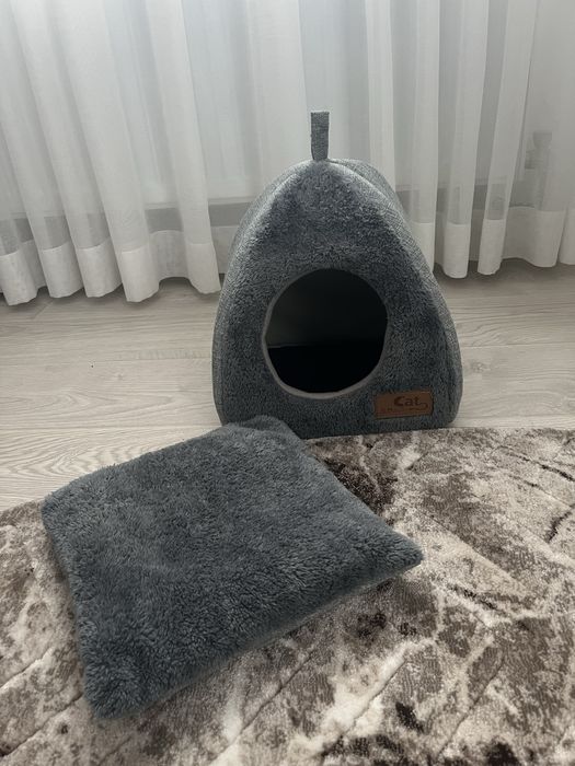 Лежанка для котика