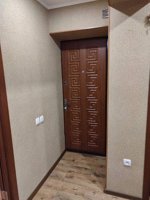 Продам квартиру з гарним ремонтом. Торг