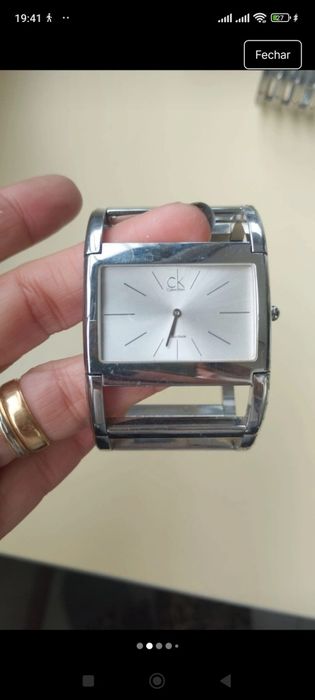 Relógio de senhora Calvin Klein, sem pilha. Bracelete larga super gira