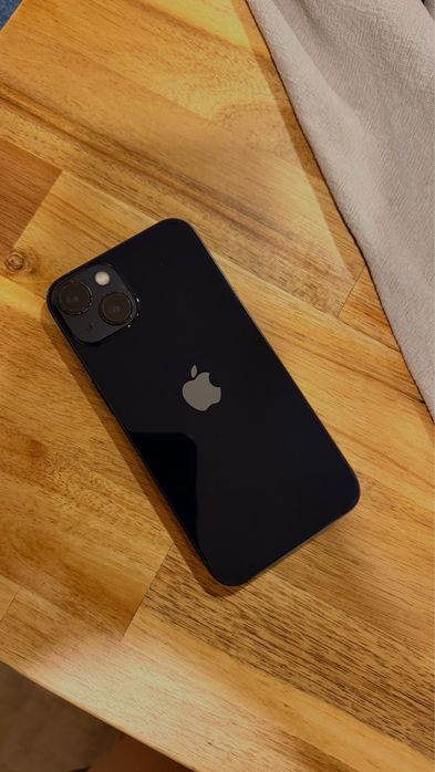 Iphone 13 midnight blue