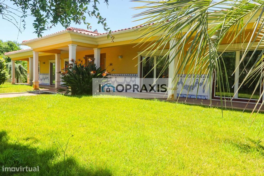 Moradia T5 a menos de 10 minutos da vila da Batalha