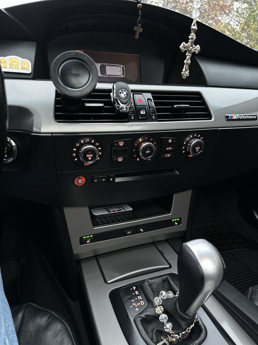Продам BMW 5 e61
