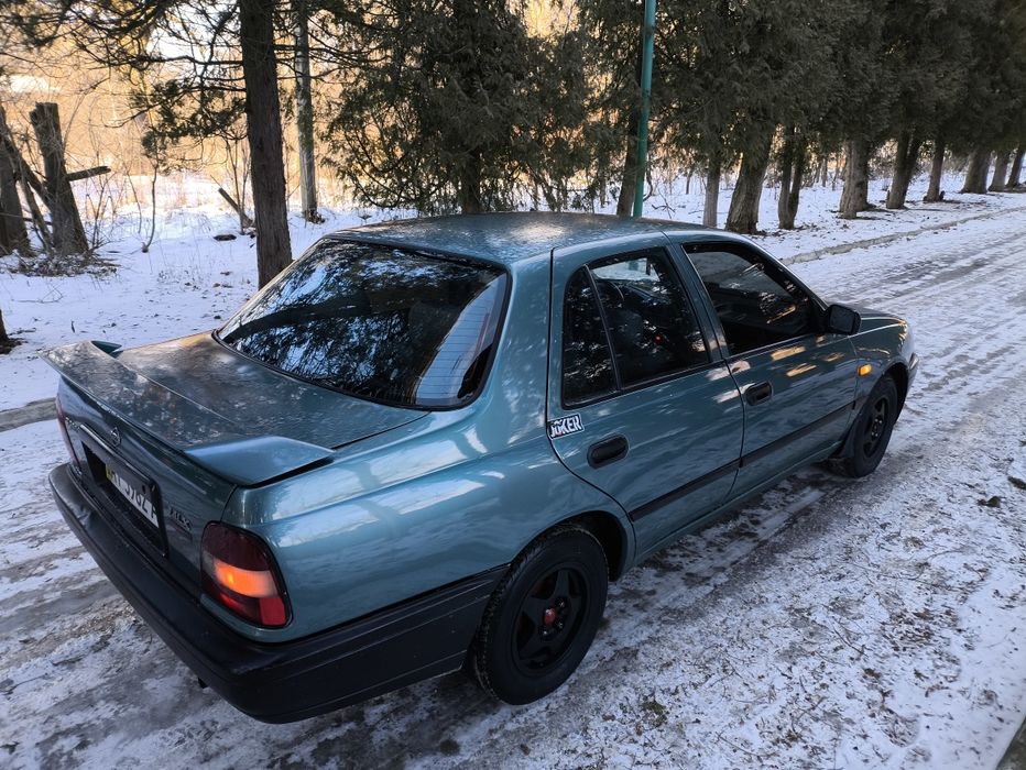 Nissan Sunny 1.4 бензин 1995 року авто в хорошому стані Санні Ніссан