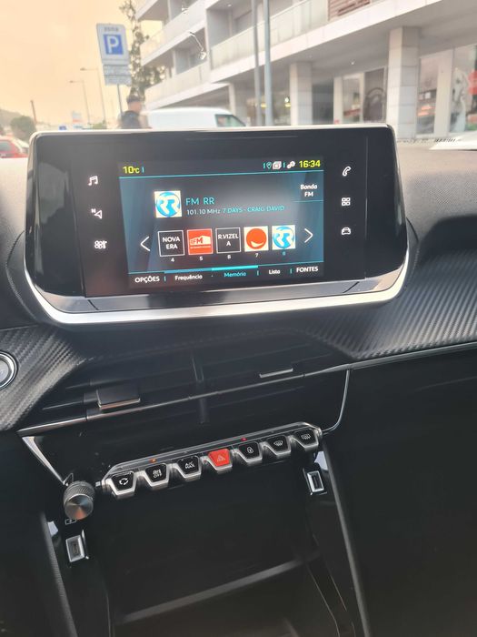 Peugeot E 2008 como novo