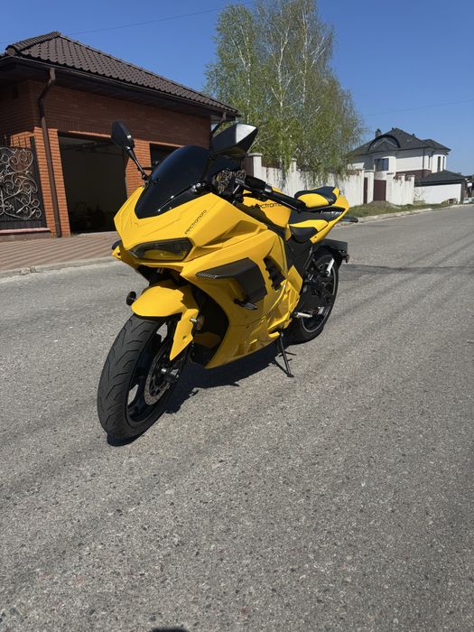 Новий Electromoto EM Panigale Plus 2025