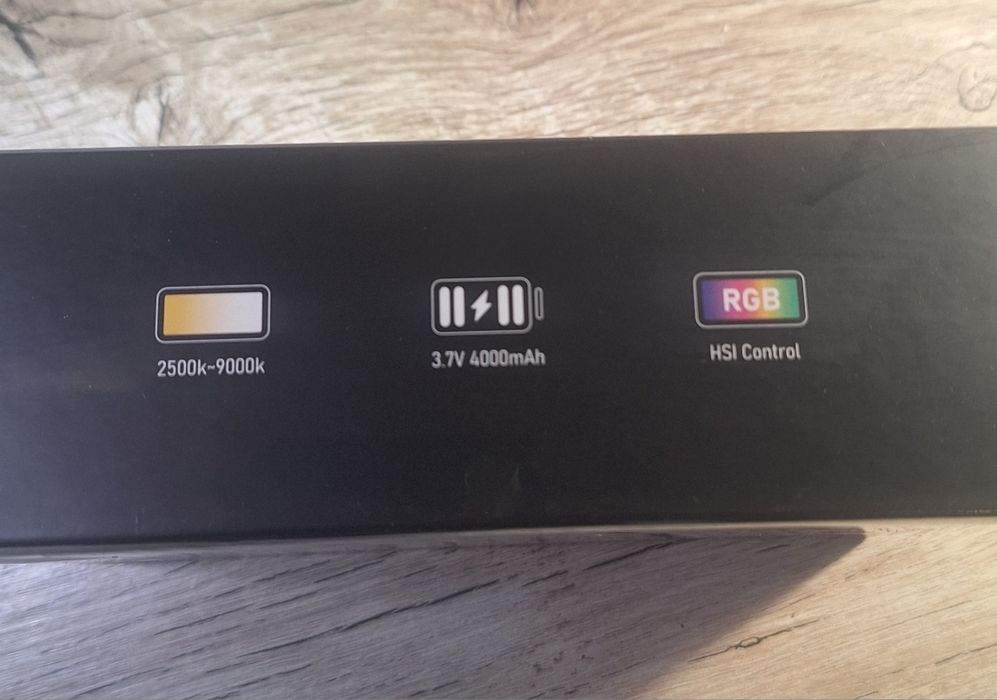 Відеосвітло Ulanzi LT002 RGB 2500-9000 К 10 Вт 4000mA.Накамерный свет