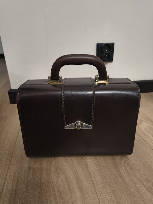 Torebka damska kuferek vintage