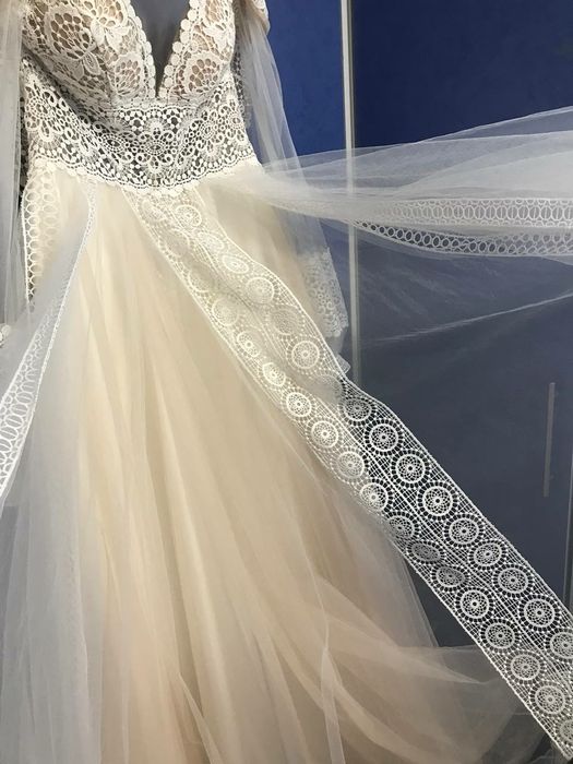 Плаття випускне!