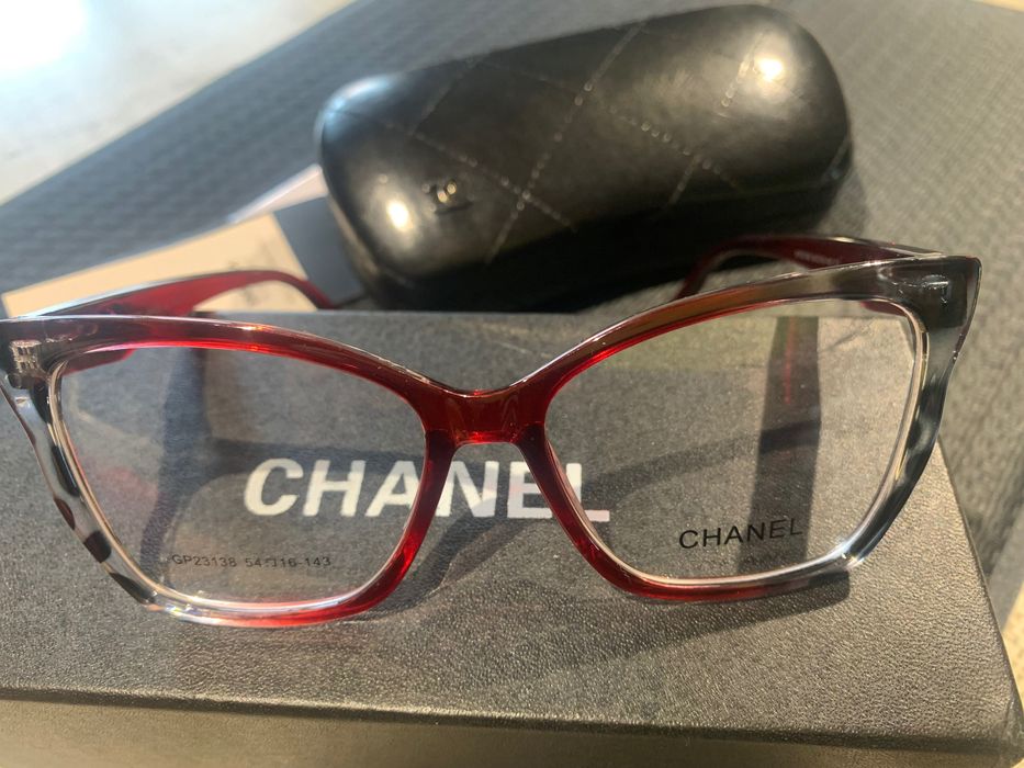 Okulary zerówki, oprawki Chanel pilnie!