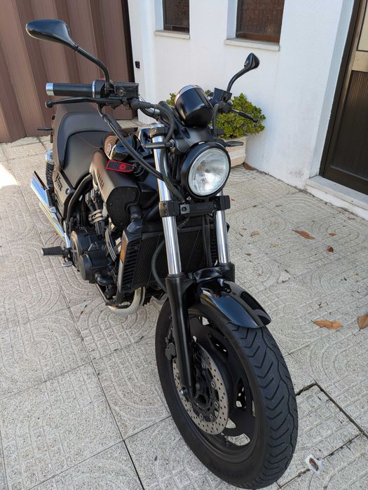 Mota YAMAHA VMAX 1200 Full Power
