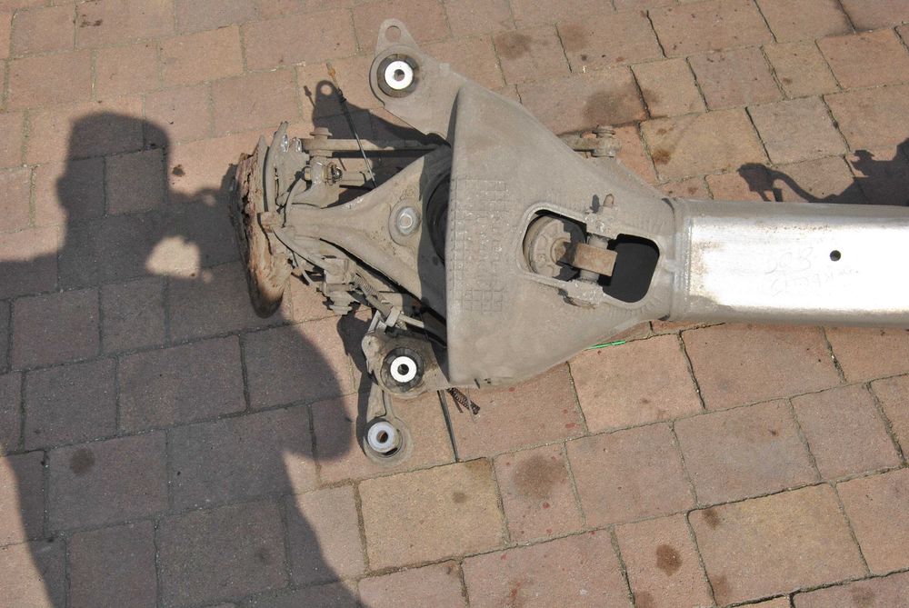 Belka zawieszenia tył Peugeot 508
