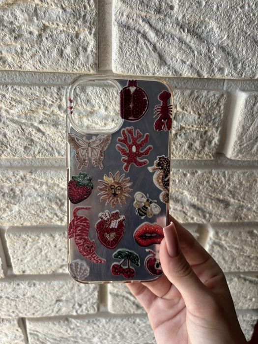 Чохли на iPhone 15