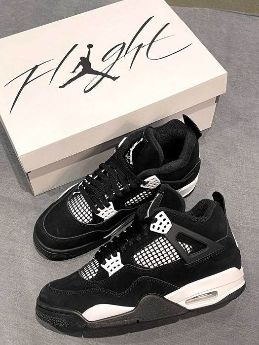 Jordan_4_Retro_R. 39