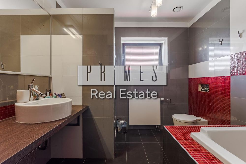 Продаж будинку на 1 лінії Дніпра, Осокорки, Садова, 530м2, 9 соток, ремонт!