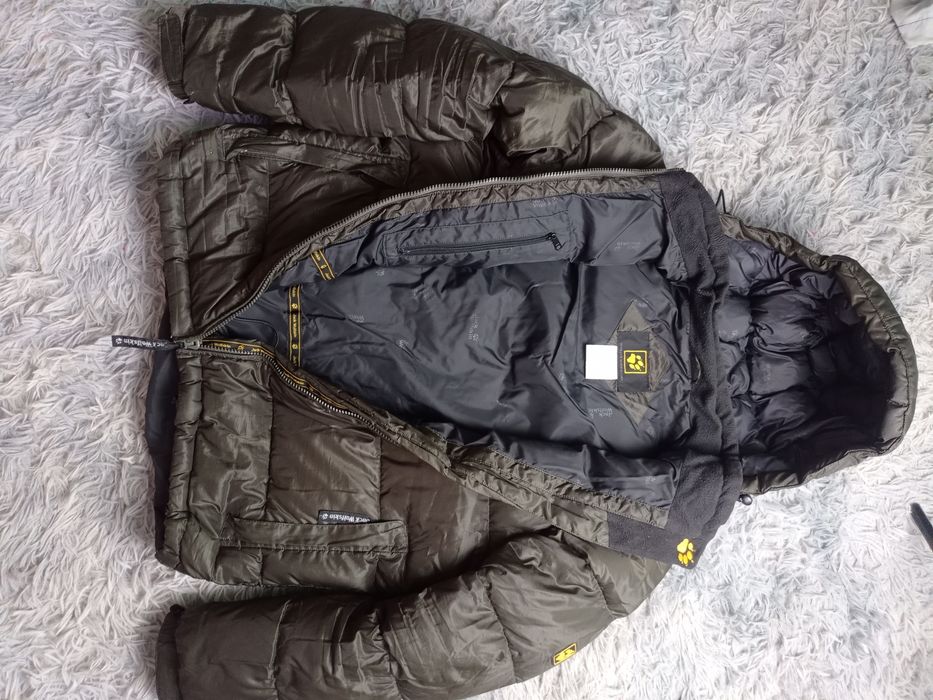 Пуховик jack wolfskin