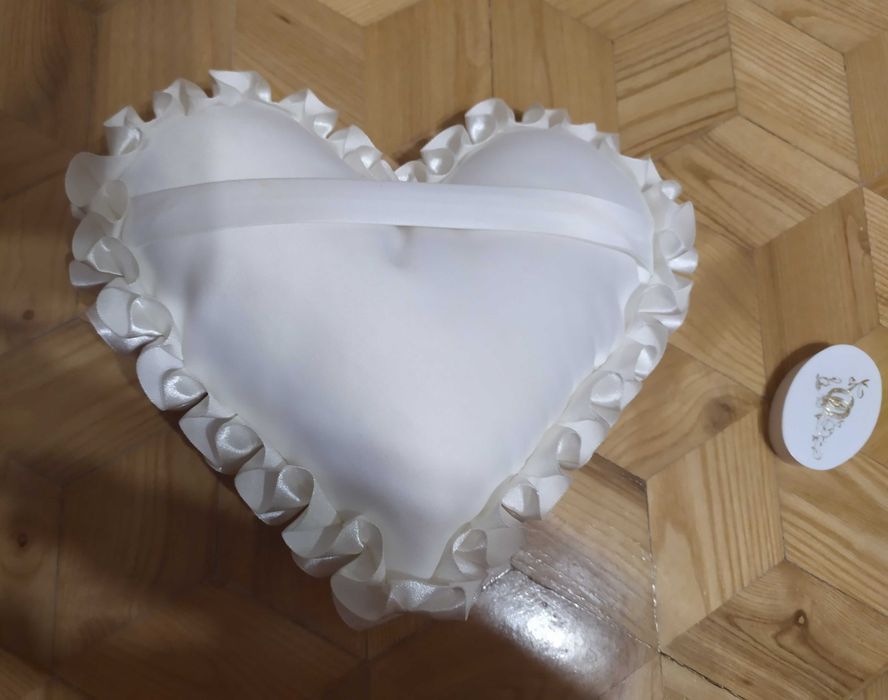 elegancka poduszeczka na obrączki