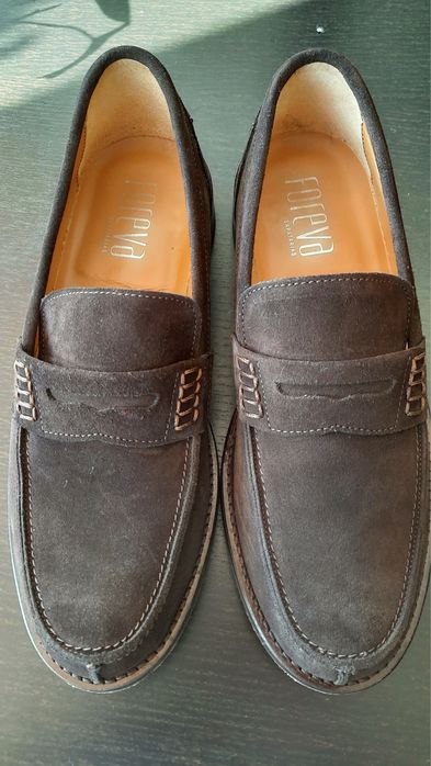 Sapatos vela em camurça castanha Foreva.