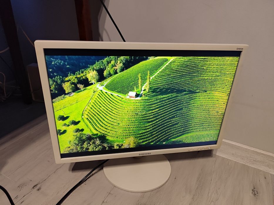 Monitor Samsung SyncMaster S24B420BW 24 cale biały