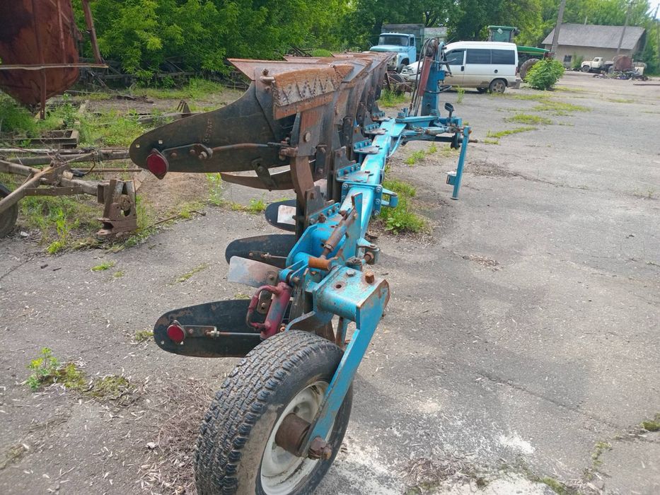Плуг оборотний навісний ПОН ПОН-5/4 М умань 5 корпус ів 5-ти корпусний